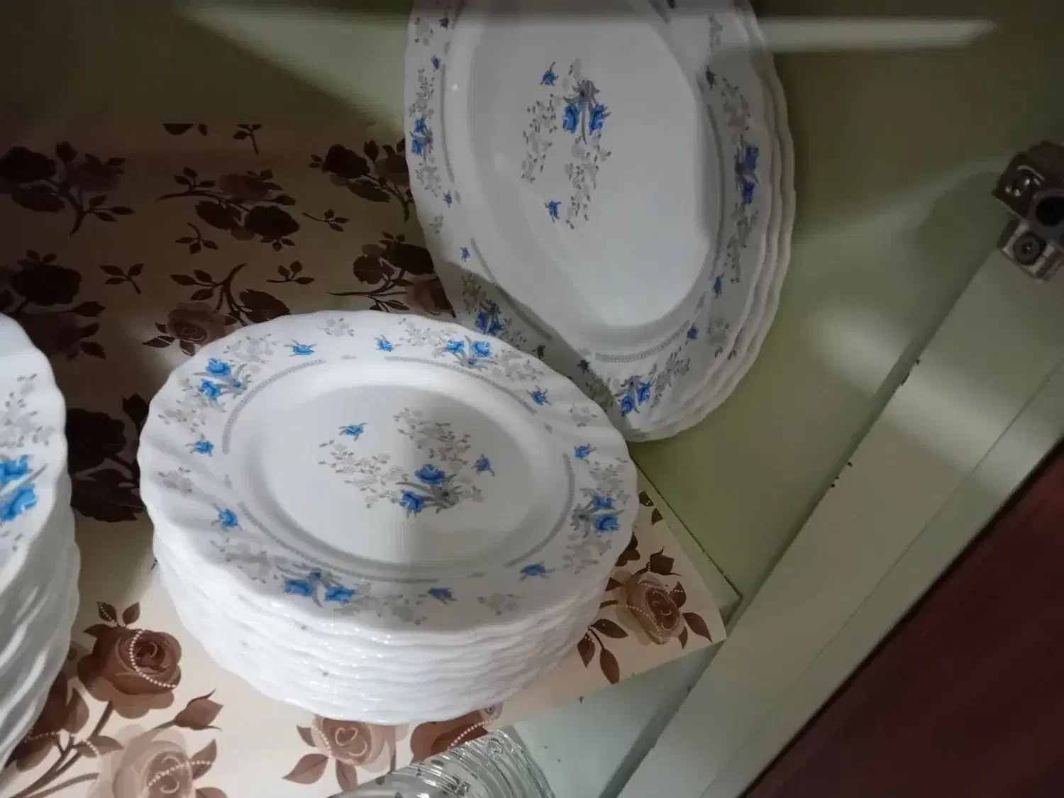 ظروف پذیرای پارس اوپال گل آبی دوازده نفره|ظروف سرو و پذیرایی|دماوند, گیلاوند|دیوار