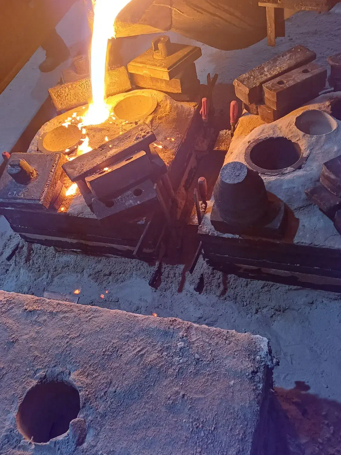 جذب نیروی کار در کارخانه ریخته گری کاسپین|استخدام صنعتی، فنی، مهندسی|آبیک, |دیوار
