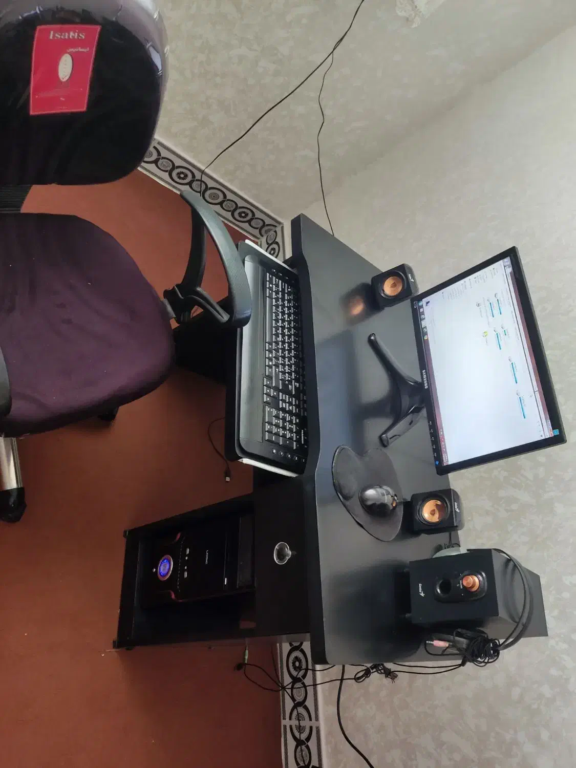 میز کامپیوتر همراه صندلی|میز تحریر و کامپیوتر|اسلام‌شهر, مطهری|دیوار