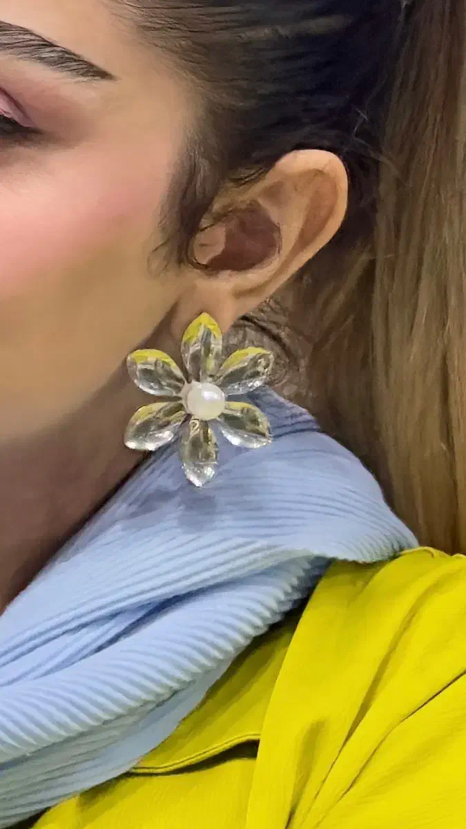 گوشواره گل رنگ ثابت|بدلیجات|رشت, بازار|دیوار