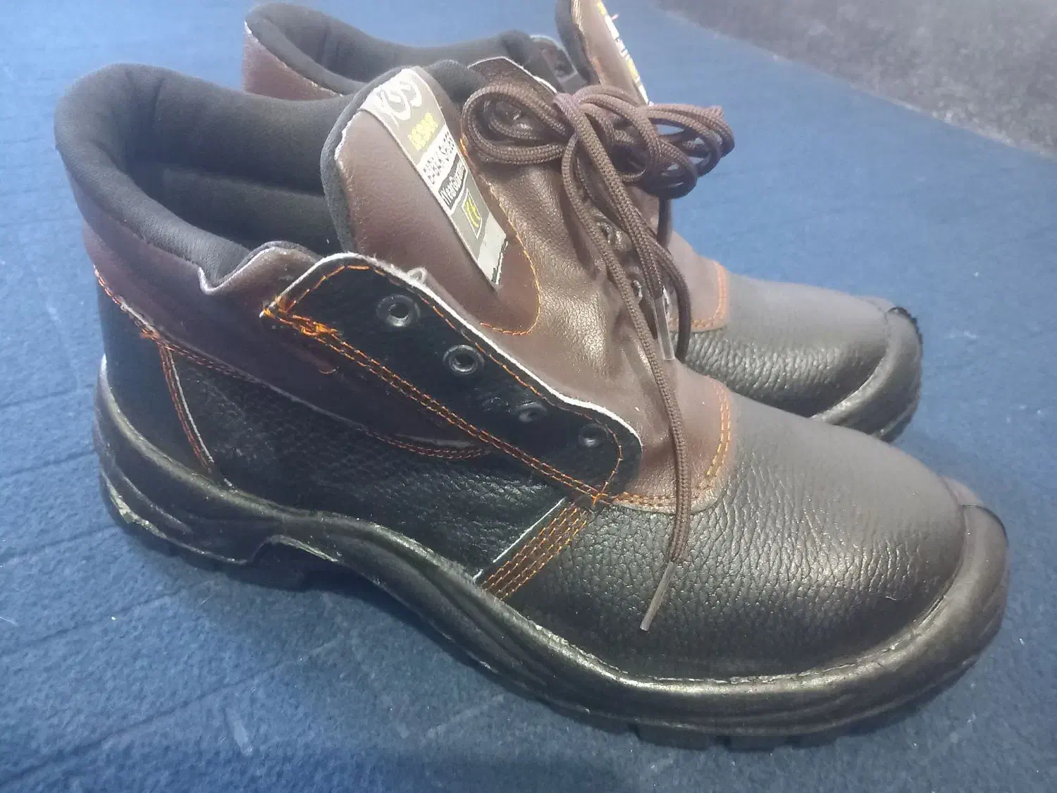 کفش ایمنی جنس عالی در شهر جم سایز ۴۳ قیمت مناسب|کیف، کفش، کمربند|جم, |دیوار