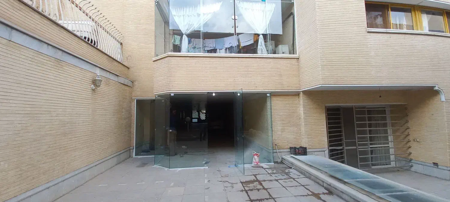 نصب و ریگلاژ شیشه سکوریت و تعویض یراق الات|خدمات پیشه و مهارت|اصفهان, ملاصدرا|دیوار