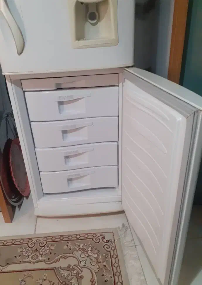 یخچال دونار بسیار تمیز وسالم|یخچال و فریزر|هشتگرد, شهرک اداری|دیوار