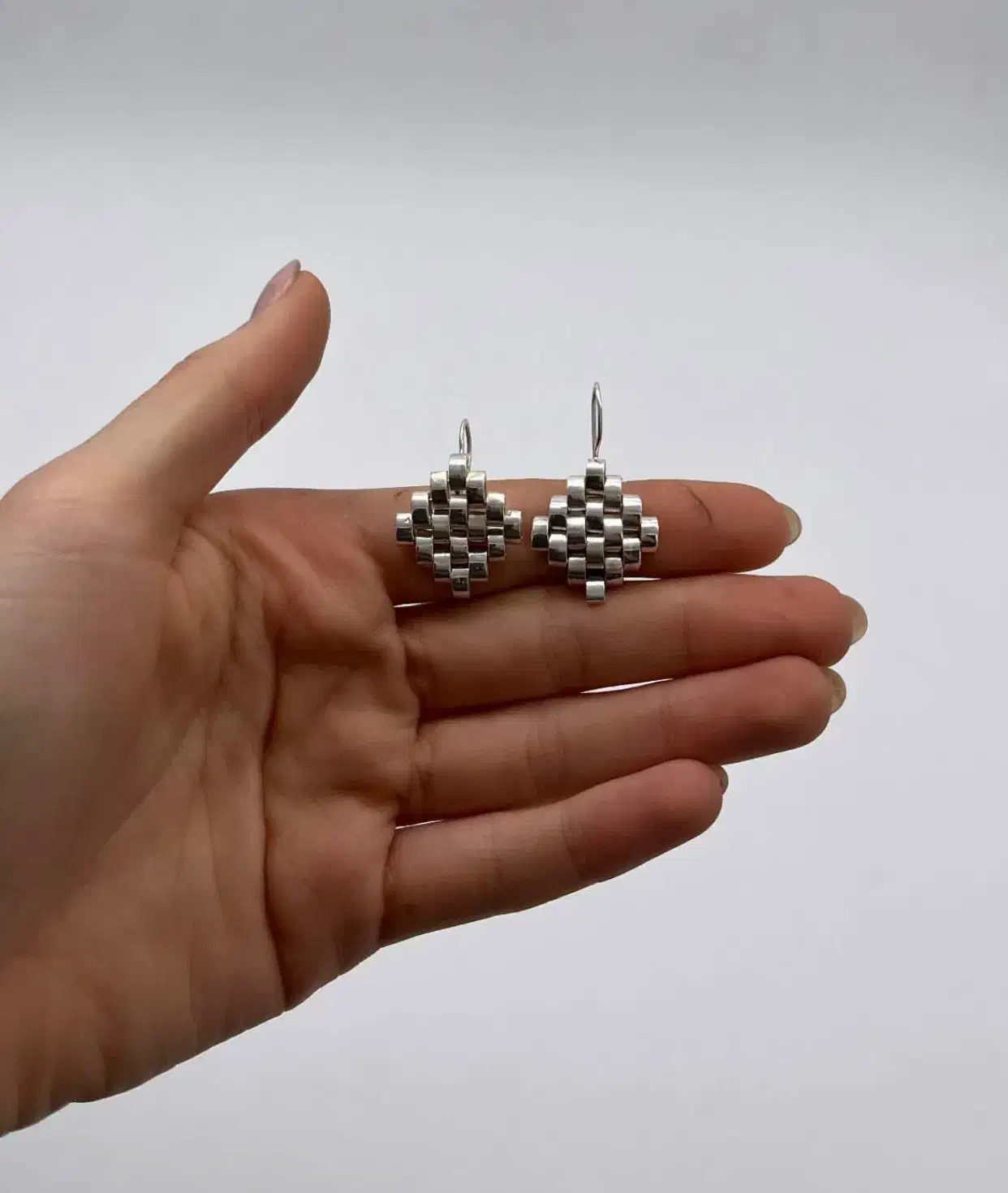 ساخت انواع انگشتر و زنجیر نقره با طرح و سنگ دلخواه|جواهرات|نوشهر, |دیوار