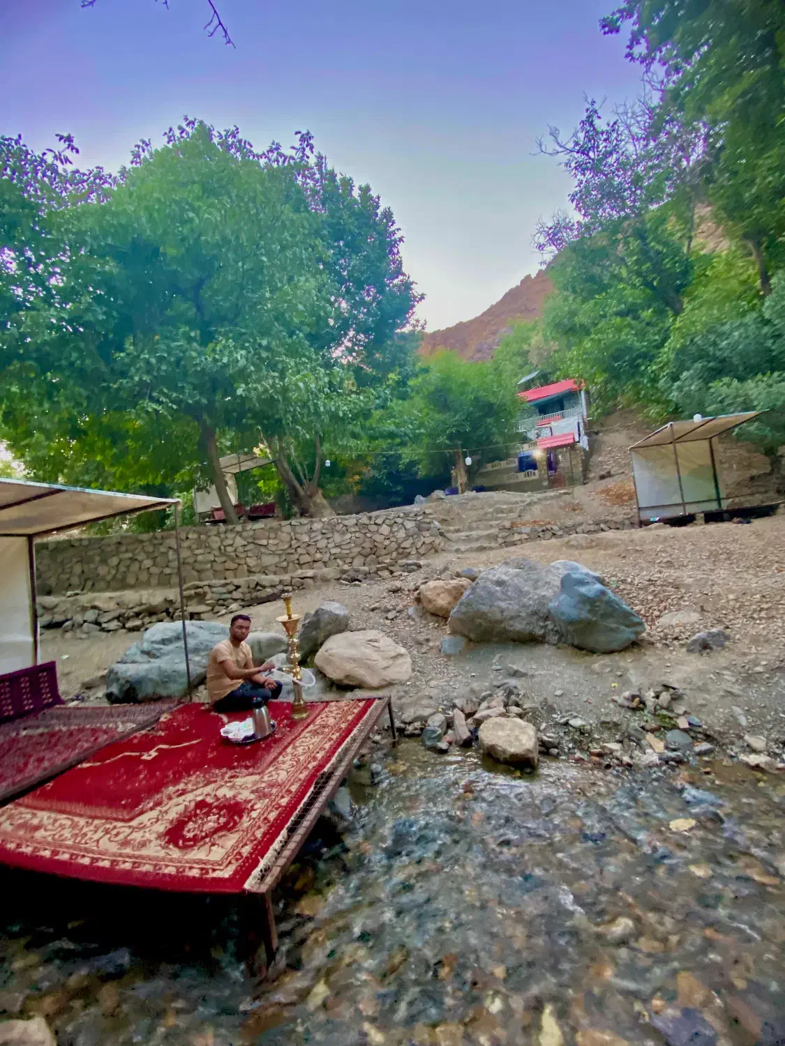 ویلا کاملا جنگلی دربست امن چسبیده به رودخانه درود|اجارهٔ کوتاه‌مدت آپارتمان و سوئیت|نیشابور, فضل|دیوار