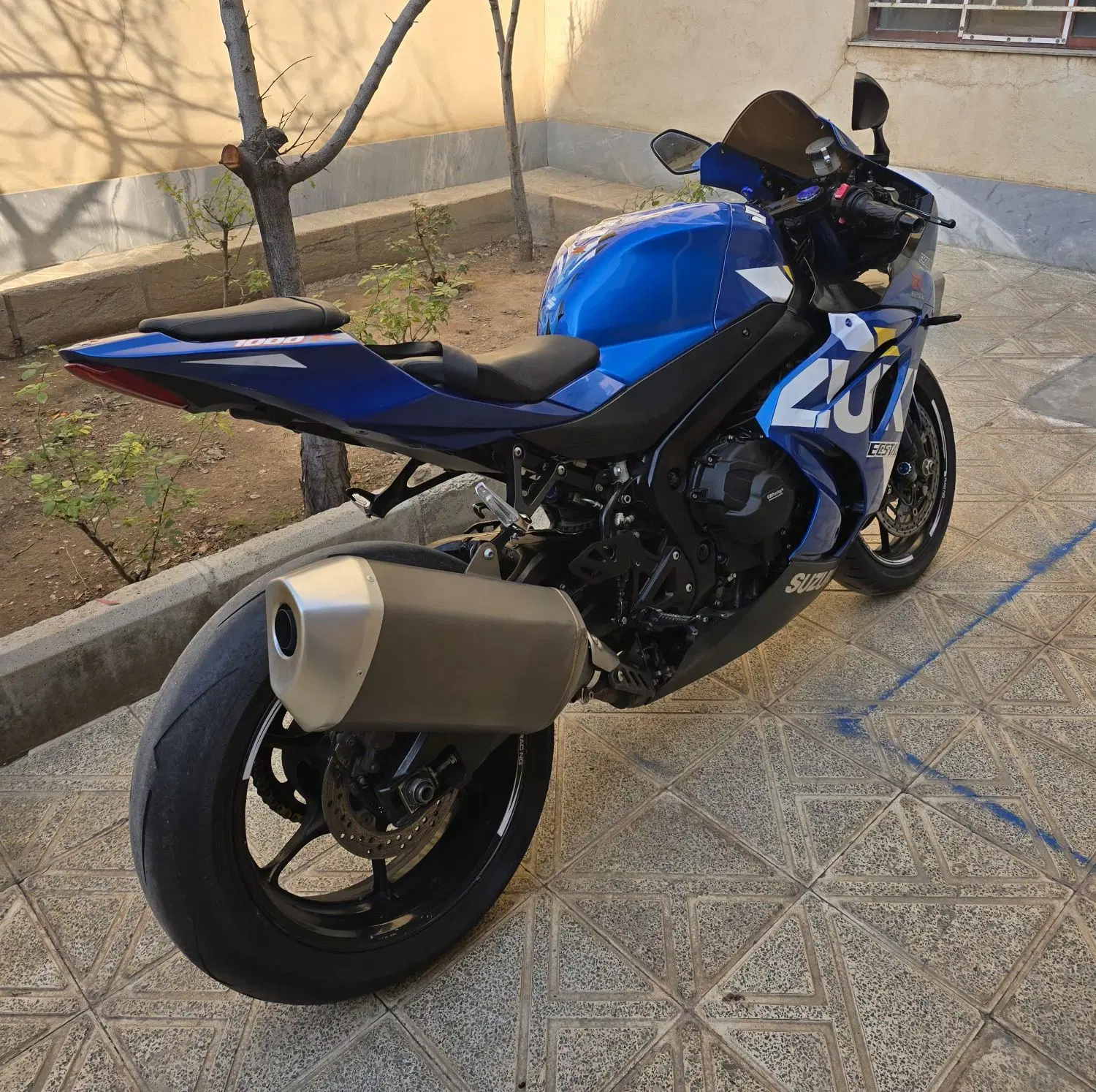 gsxr 2018 .cbr.cb1300.mt.bking|موتورسیکلت|تهران, فلسطین (میدان انقلاب)|دیوار