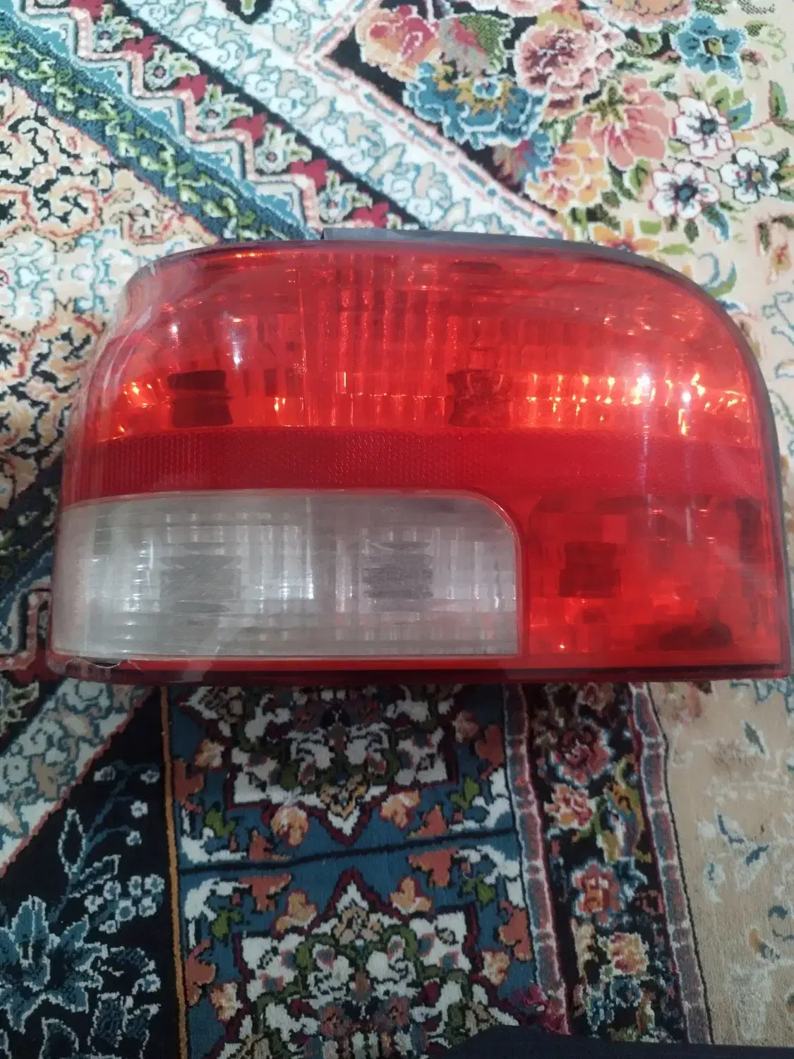 رینگ فولادی پراید و چراغ عقب(چپ)|قطعات یدکی و لوازم جانبی|خرم‌آباد, |دیوار