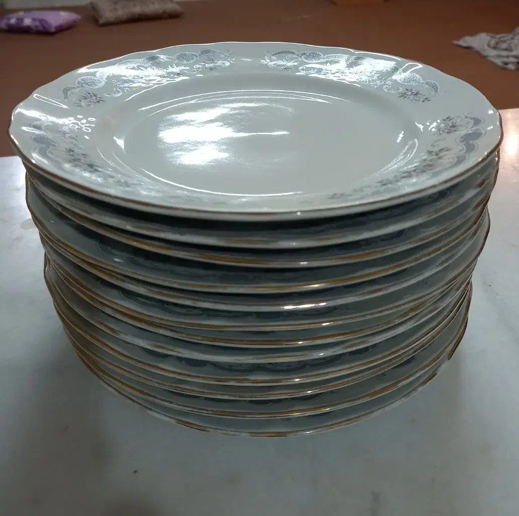 ۱۲ و۱۸ عدد پلو خوری و۱۲ عدد میوه خوری|ظروف سرو و پذیرایی|گلپایگان, |دیوار