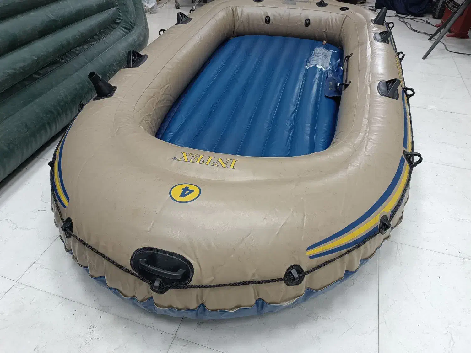 قایق بادی چهار نفره اینتکس|قایق و سایر وسایل نقلیه|اسلامشهر, شهرک قائمیه|دیوار