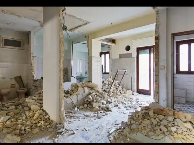 تخریب کار پیکور  با حمل نخاله حفر چاه|خدمات پیشه و مهارت|شیراز, ریشمک|دیوار