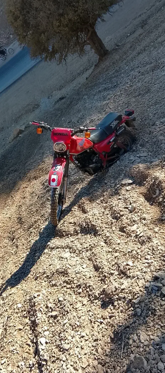 موتور تریل ایکسل|موتورسیکلت|گچی, |دیوار