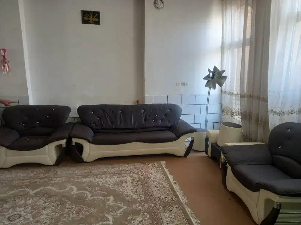 مبل هفت نفره با گل میز و آباژور|مبلمان خانگی و میز عسلی|شهرکرد, |دیوار