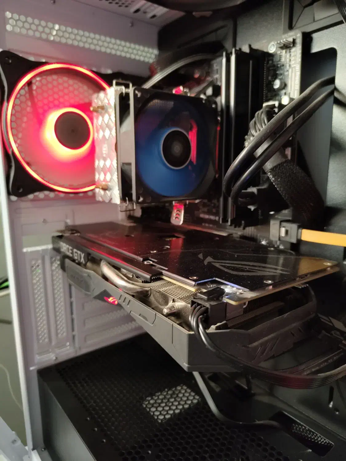 کارت گرافیک ایسوس 1650gtx سری ROG همراه با جعبه|قطعات و لوازم جانبی رایانه|همدان, |دیوار