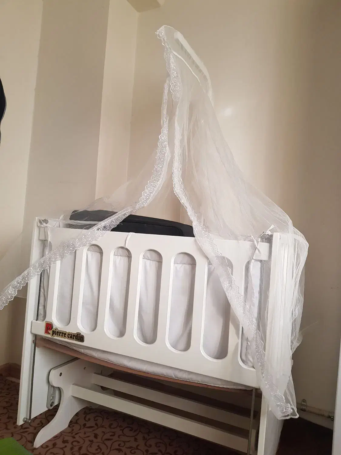 گهواره ی نوزاددرحدنو|کالسکه و لوازم جانبی|باغستان, |دیوار