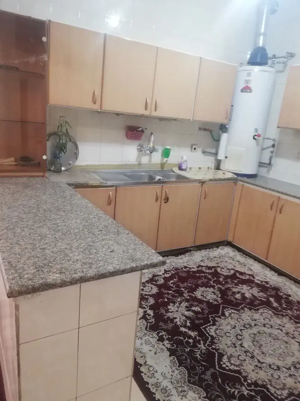 سوییت مبله دوخوابه چهارباغ اجاره ماهانه وروزانه|اجارهٔ کوتاه‌مدت آپارتمان و سوئیت|اصفهان, سنبلستان|دیوار