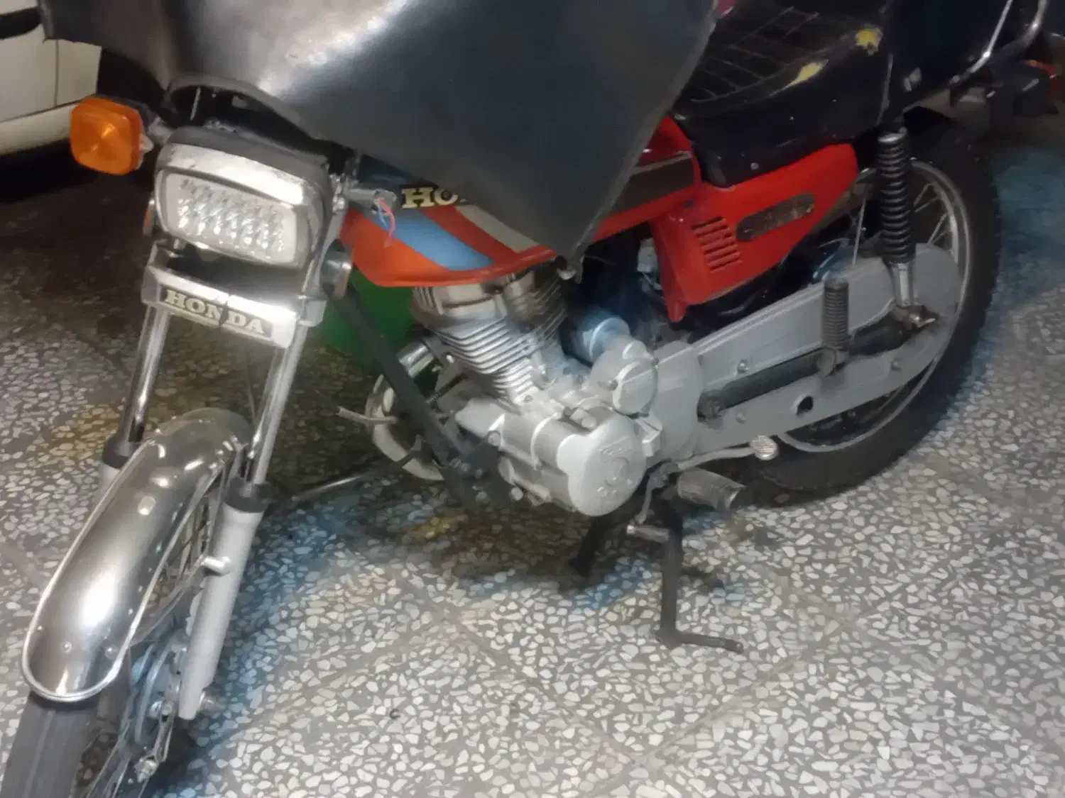 م.تورسیگلت هندا125 تگتاز فوری|موتورسیکلت|اندیشه, اندیشه فاز ۲|دیوار