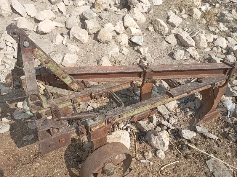 گاوآهن رومانی|ماشین‌آلات صنعتی|گهواره, |دیوار