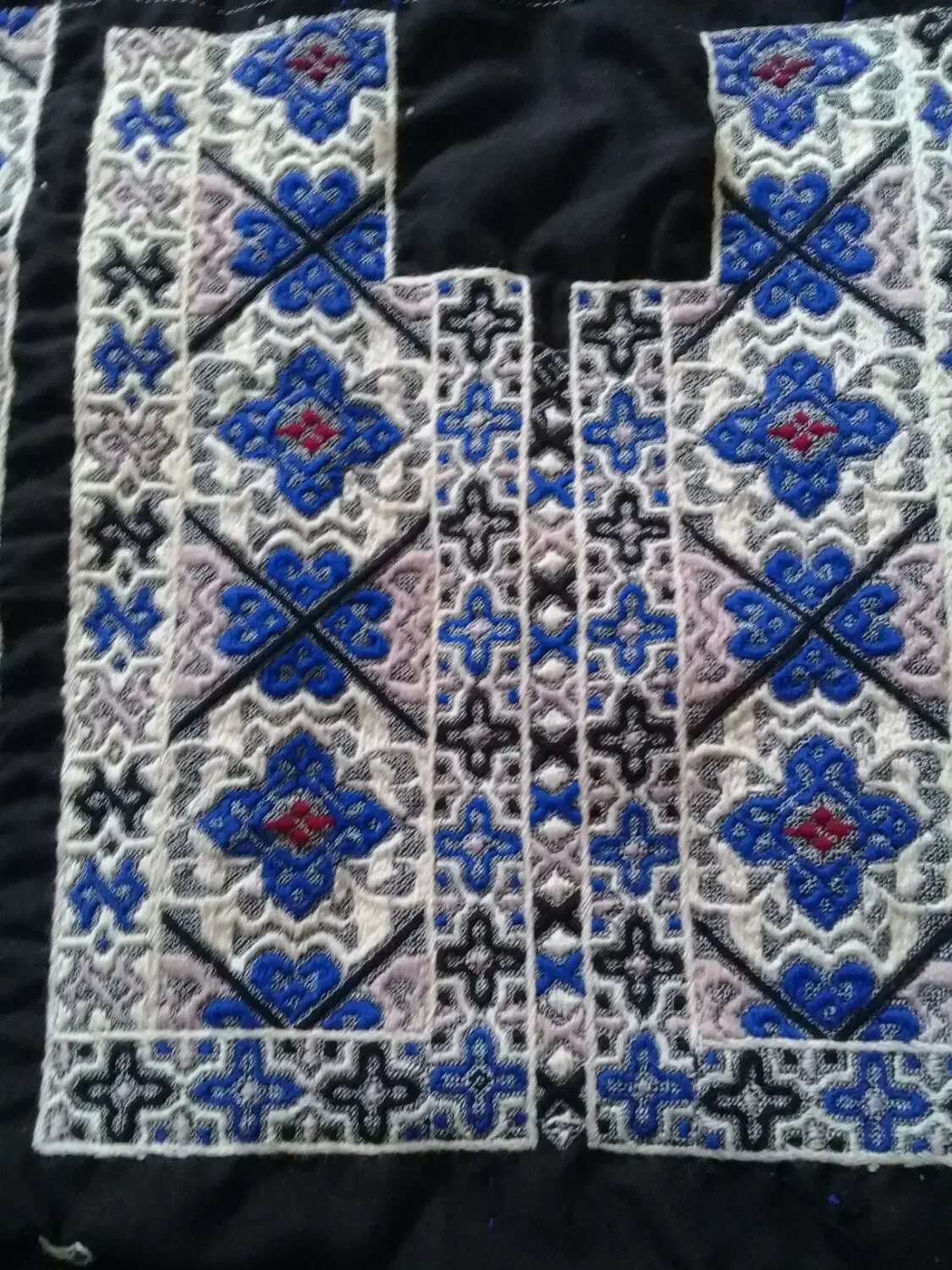 گراپ خاص|لباس|هامون, |دیوار