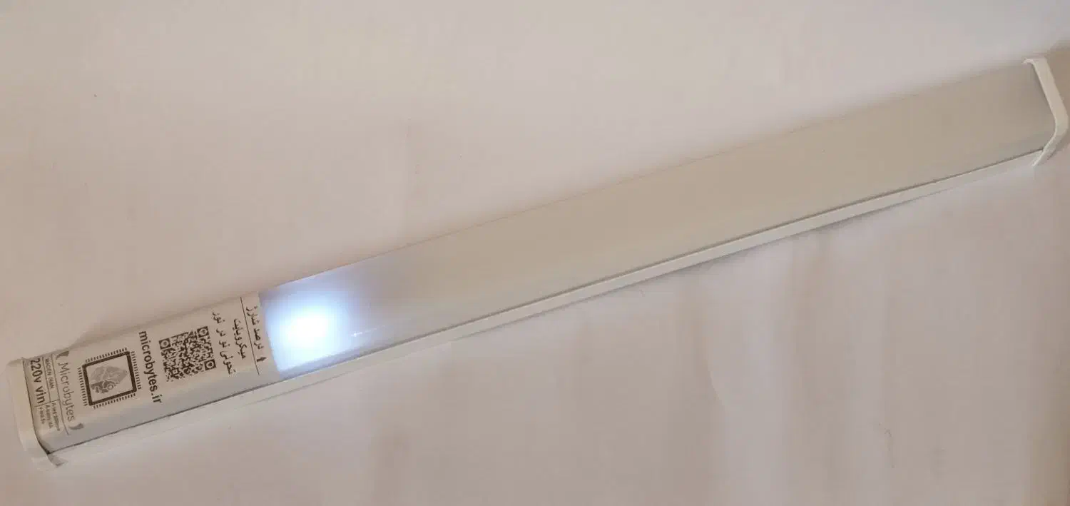 چراغ اظطراری شارژی نیم متری با استانداردبینالمللی|لامپ و چراغ|صدرا-فارس, فاز ۱|دیوار