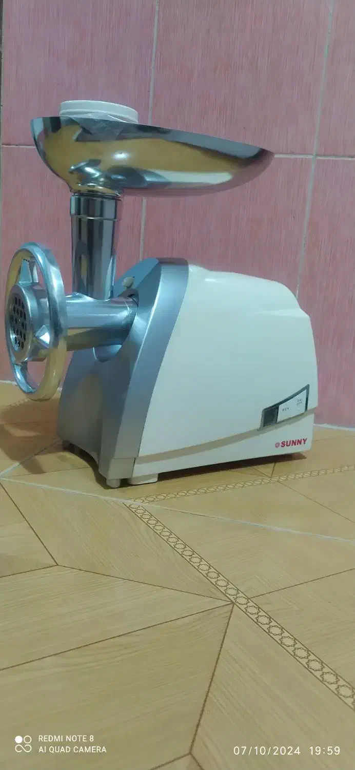 چرخ گوشت|سایر لوازم برقی|قوچان, |دیوار