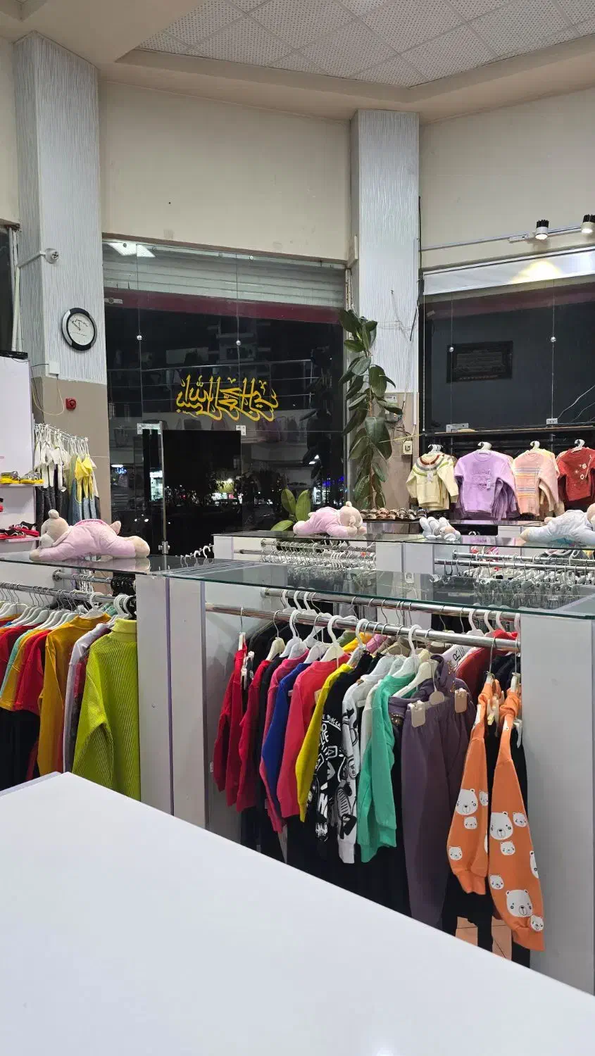 همکاری در مغازه سیسمونی|استخدام خدمات فروشگاه و رستوران|ارومیه, |دیوار