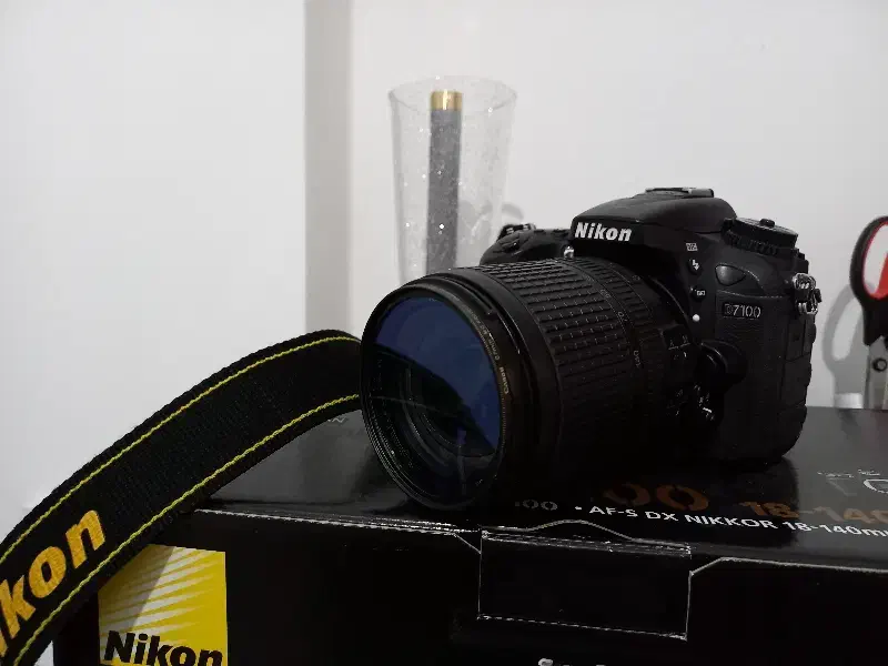 دوربین کمکارکرد نیکون|دوربین عکاسی و فیلمبرداری|رشت, استادسرا|دیوار