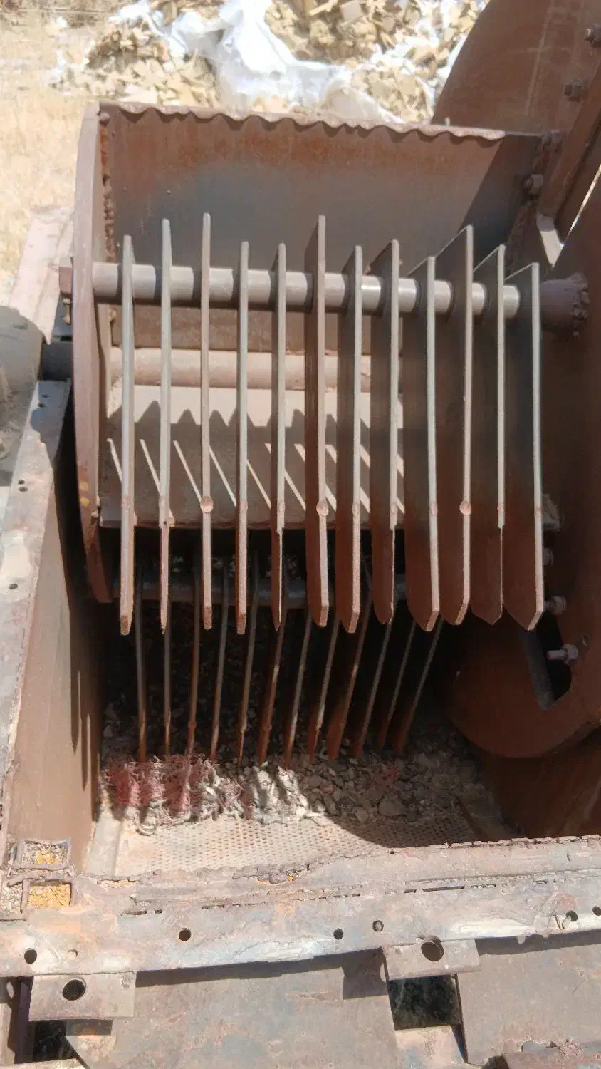 آسیاب بزرگ و کراشر|ماشین‌آلات صنعتی|اردبیل, |دیوار