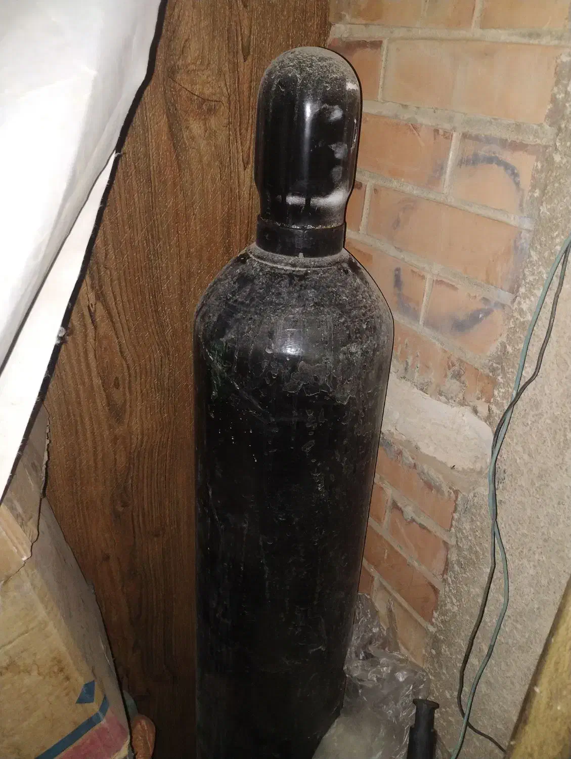 کپسول هوا|ابزارآلات|کبودرآهنگ, |دیوار