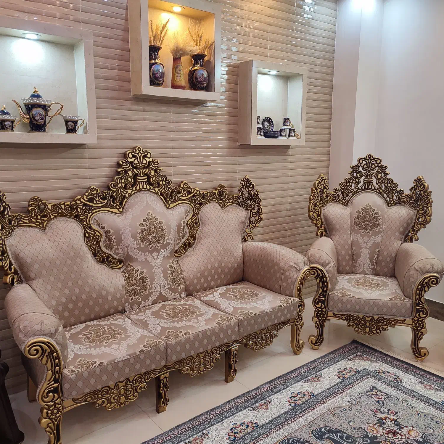 مبل سلطنتی|مبلمان خانگی و میز عسلی|برخوار, |دیوار