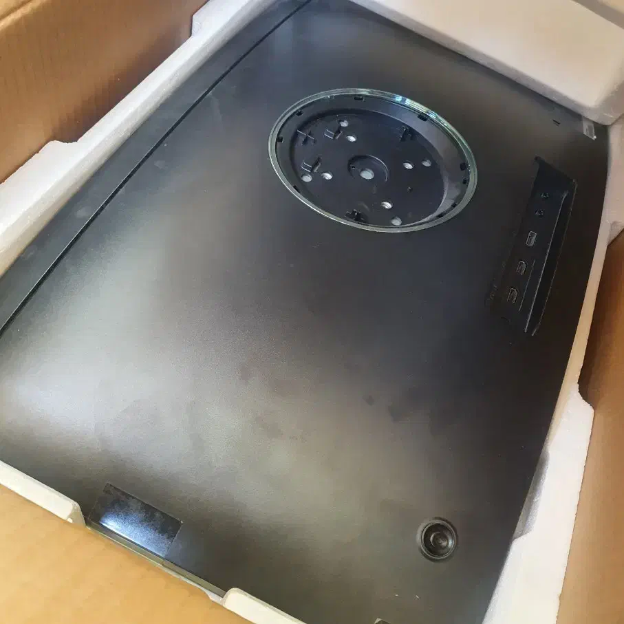 مانیتور 27 سامسونگ خمیده c27fg70fqm|قطعات و لوازم جانبی رایانه|مشهد, فارغ التحصیلان|دیوار