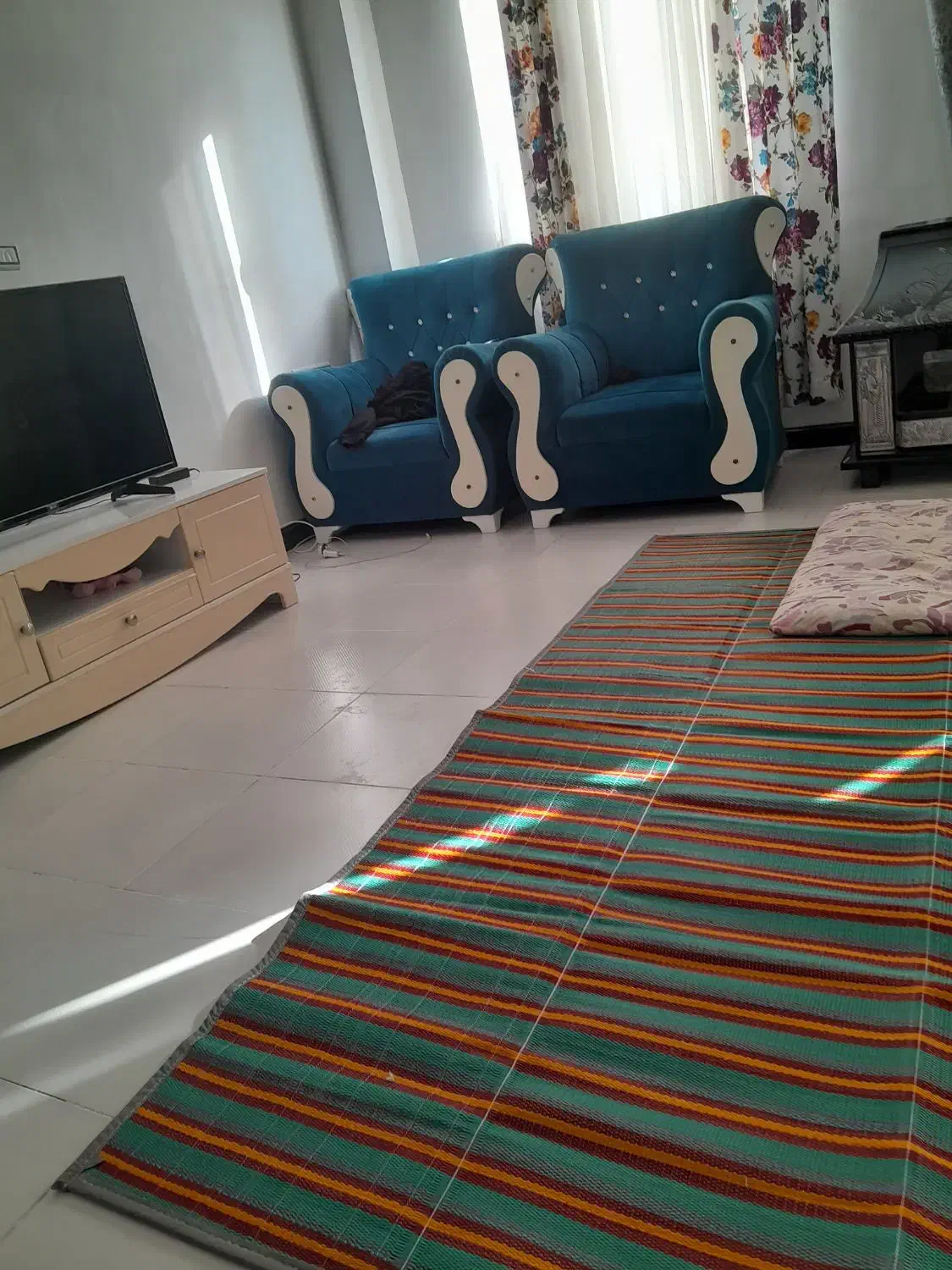 مبل ۵نفرسالم|مبلمان خانگی و میز عسلی|بندر ترکمن, |دیوار