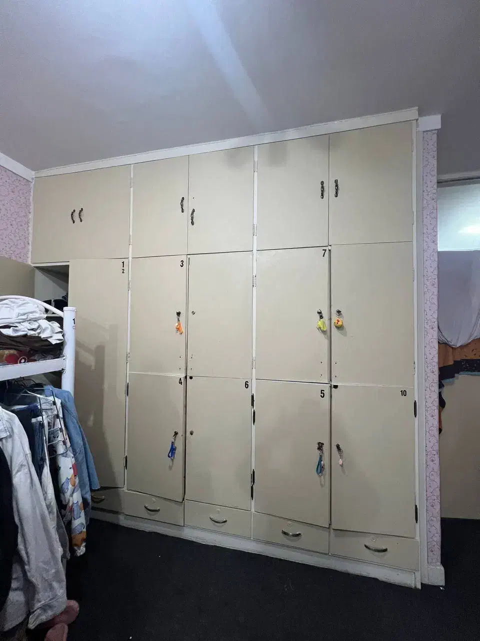 خوابگاه|اجارهٔ خانه و ویلا|رشت, دباغیان|دیوار