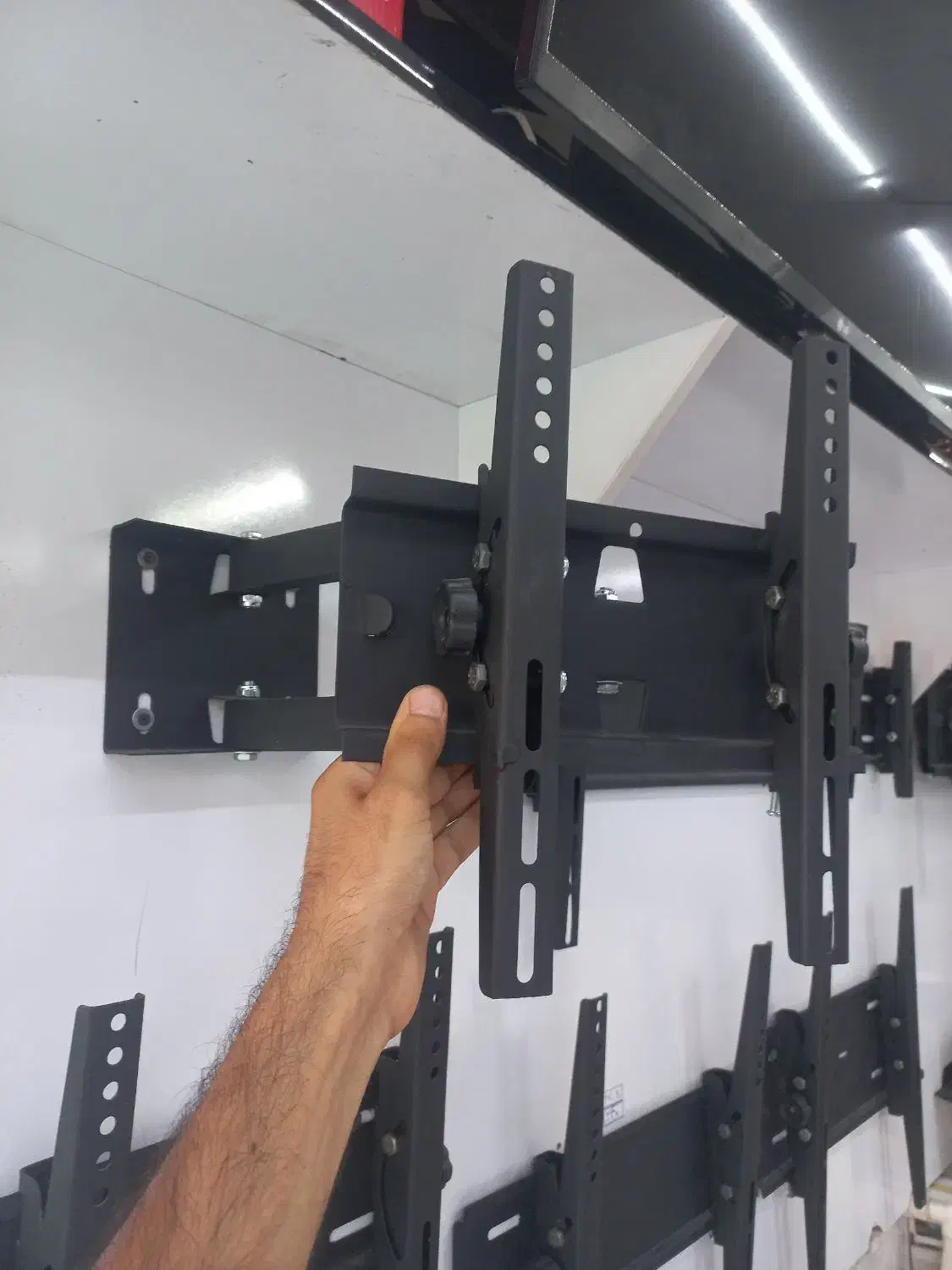 براکت پایه دیواریTV WALL مناسب تلوزیون18تا98 اینچ|میز تلویزیون|قم, باغ شریفی|دیوار