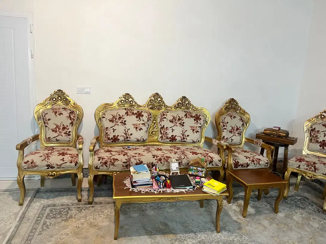 مبل سلطنتی ۸ نفره در حد نو با دروار و تخت دو نفره|مبلمان خانگی و میز عسلی|گلبهار, شهر جدید گلبهار|دیوار