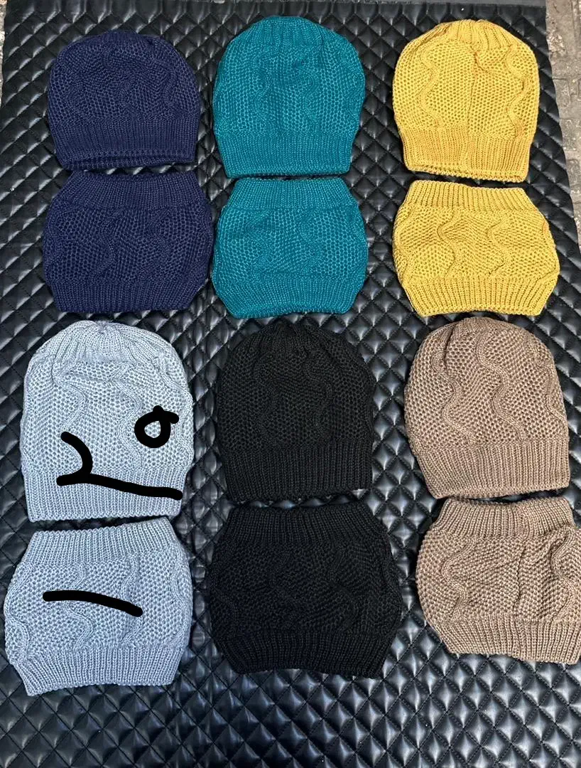 کلاه|لباس|یاسوج, |دیوار