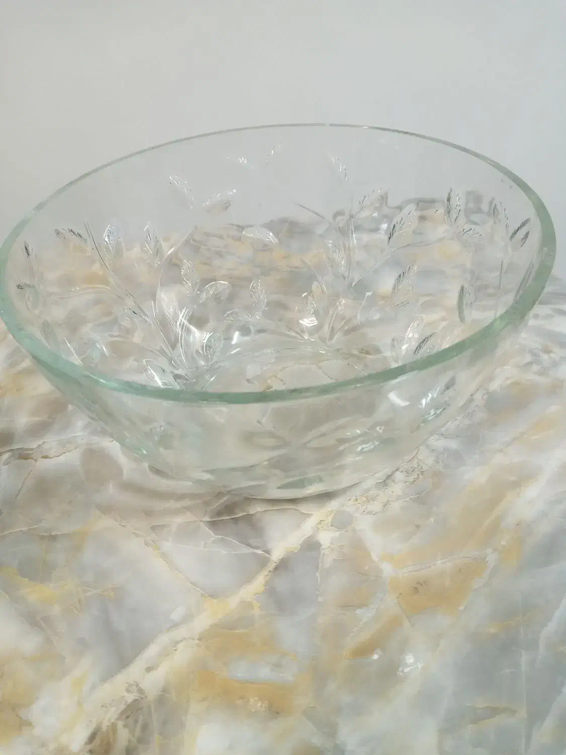 ظروف پذیرایی|ظروف سرو و پذیرایی|رشت, باهنر|دیوار