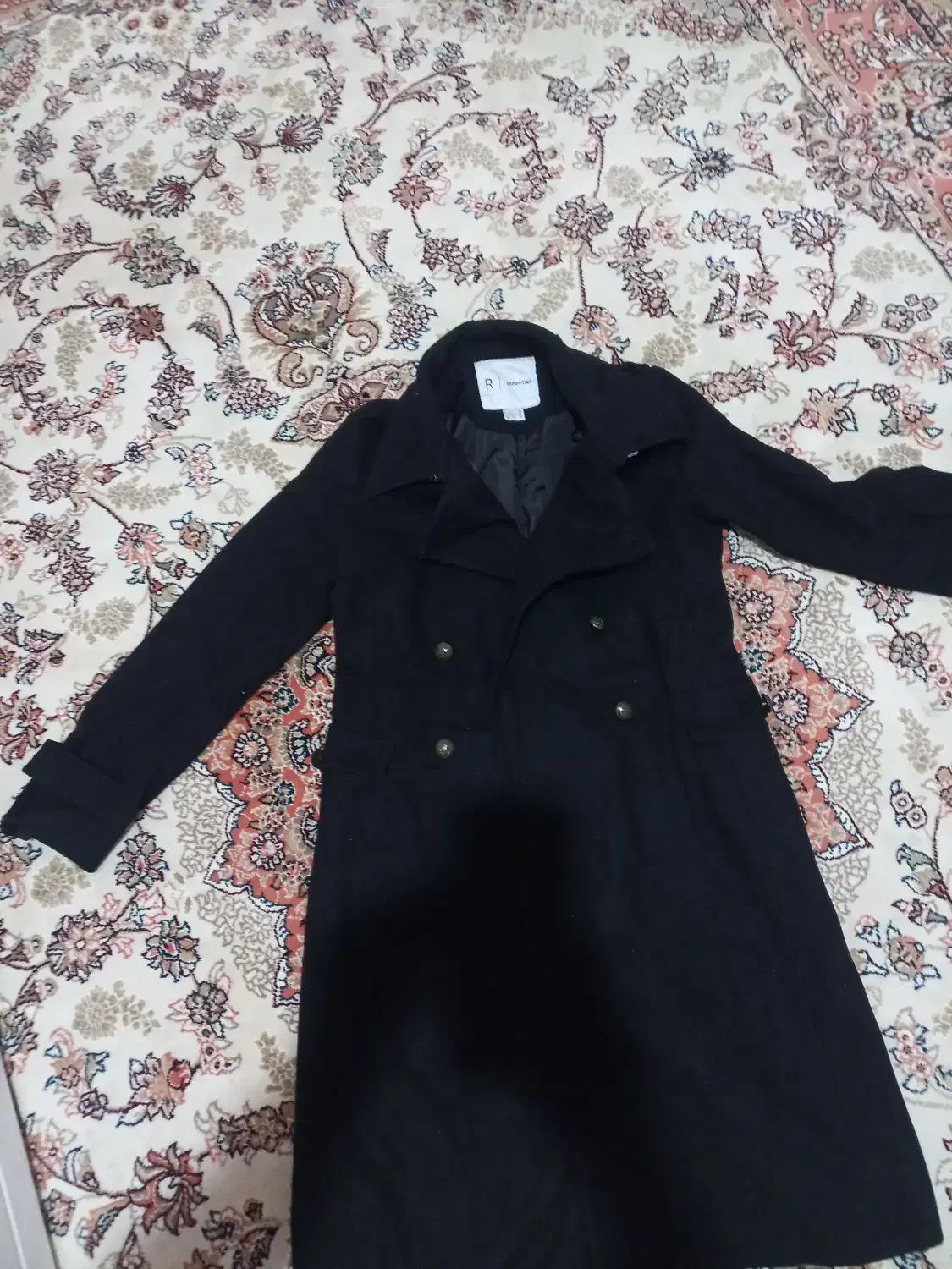 پالتوفوتر مشکی و کاپشن سفید|لباس|کرمانشاه, |دیوار