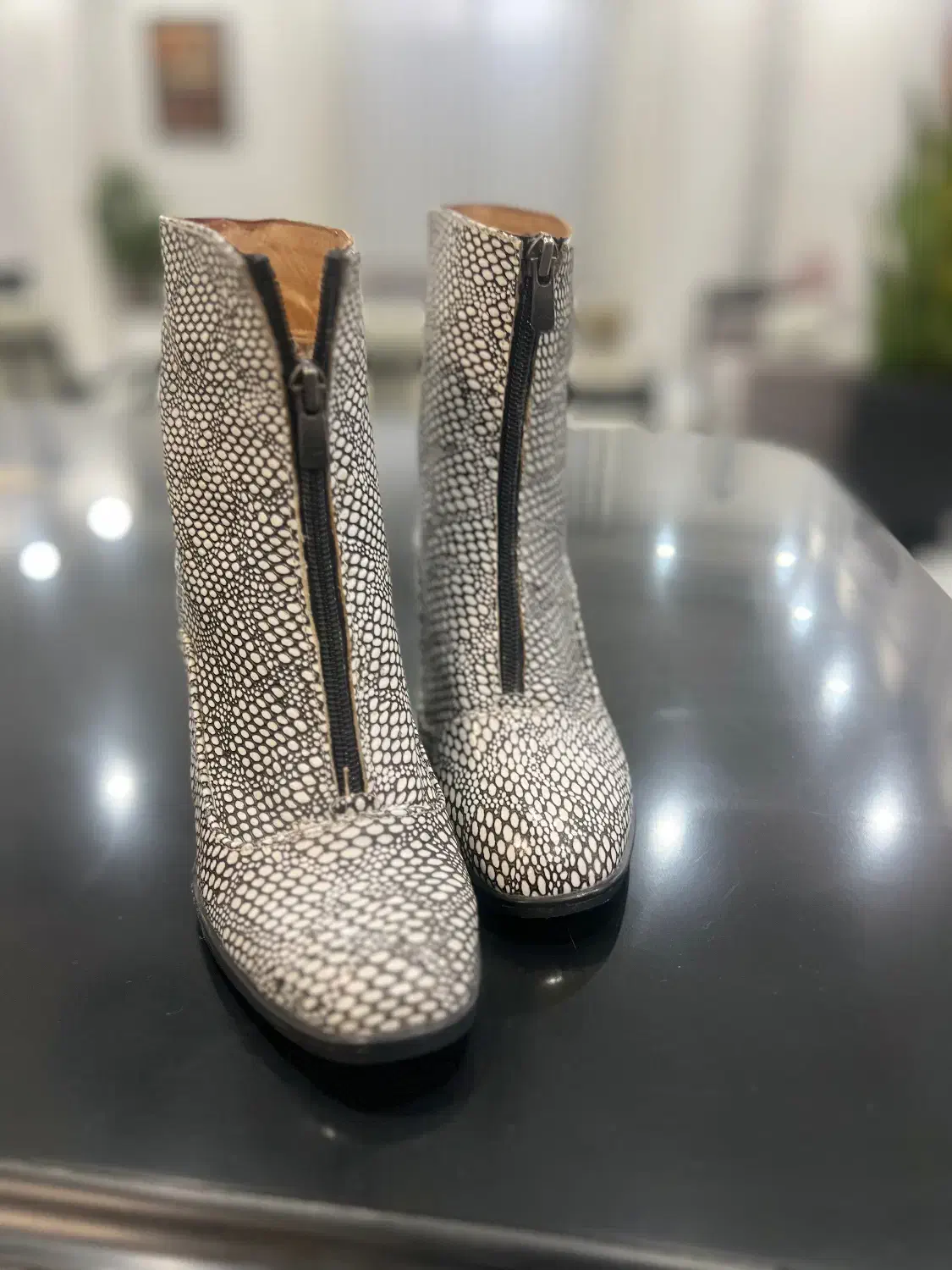 بوت تمام چرم طبیعی سایز۳۶|کیف، کفش، کمربند|شهریار, ابراهیمآباد|دیوار