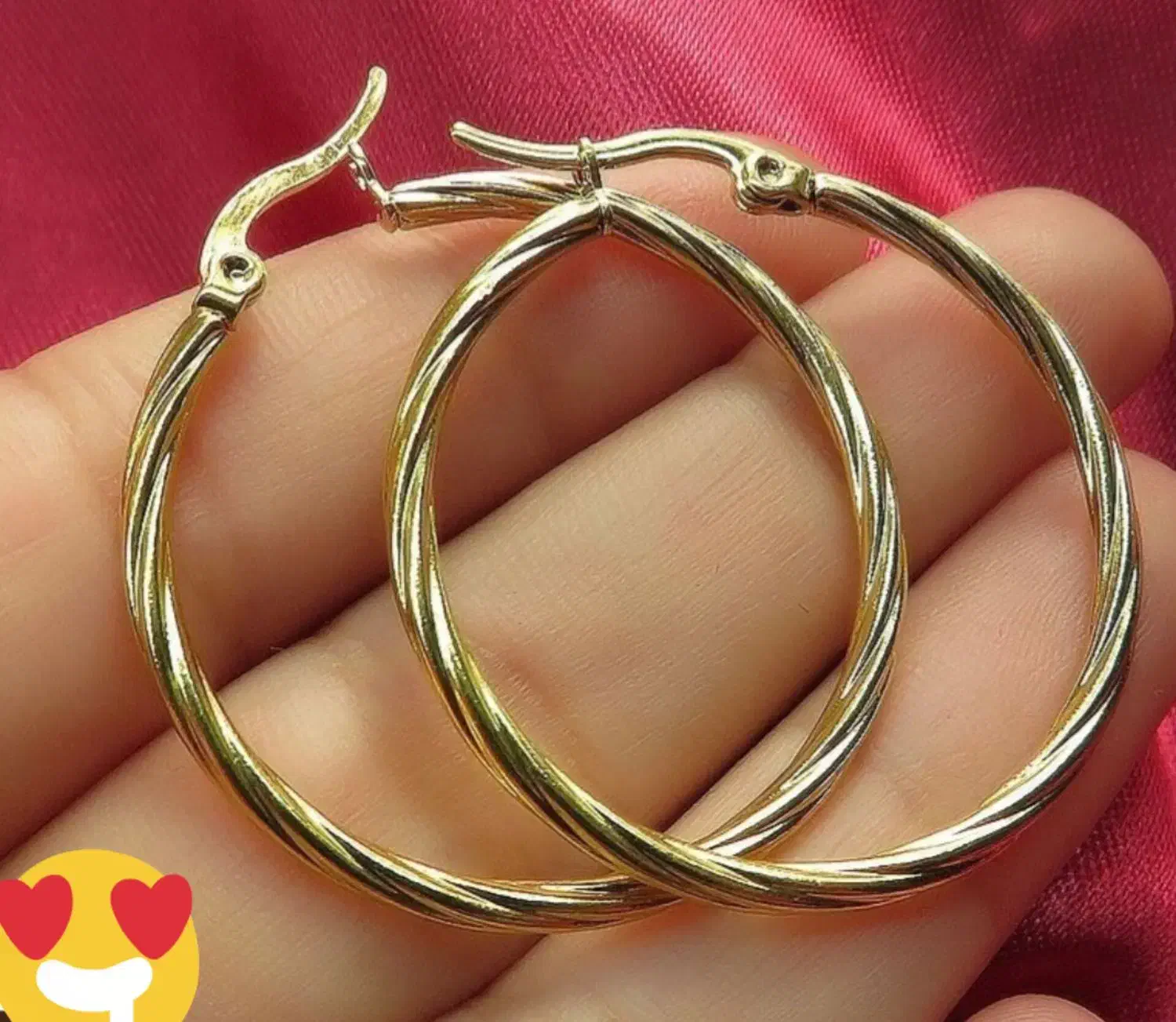 گوشواره حلقه ای|بدلیجات|قم, باغ شریفی|دیوار