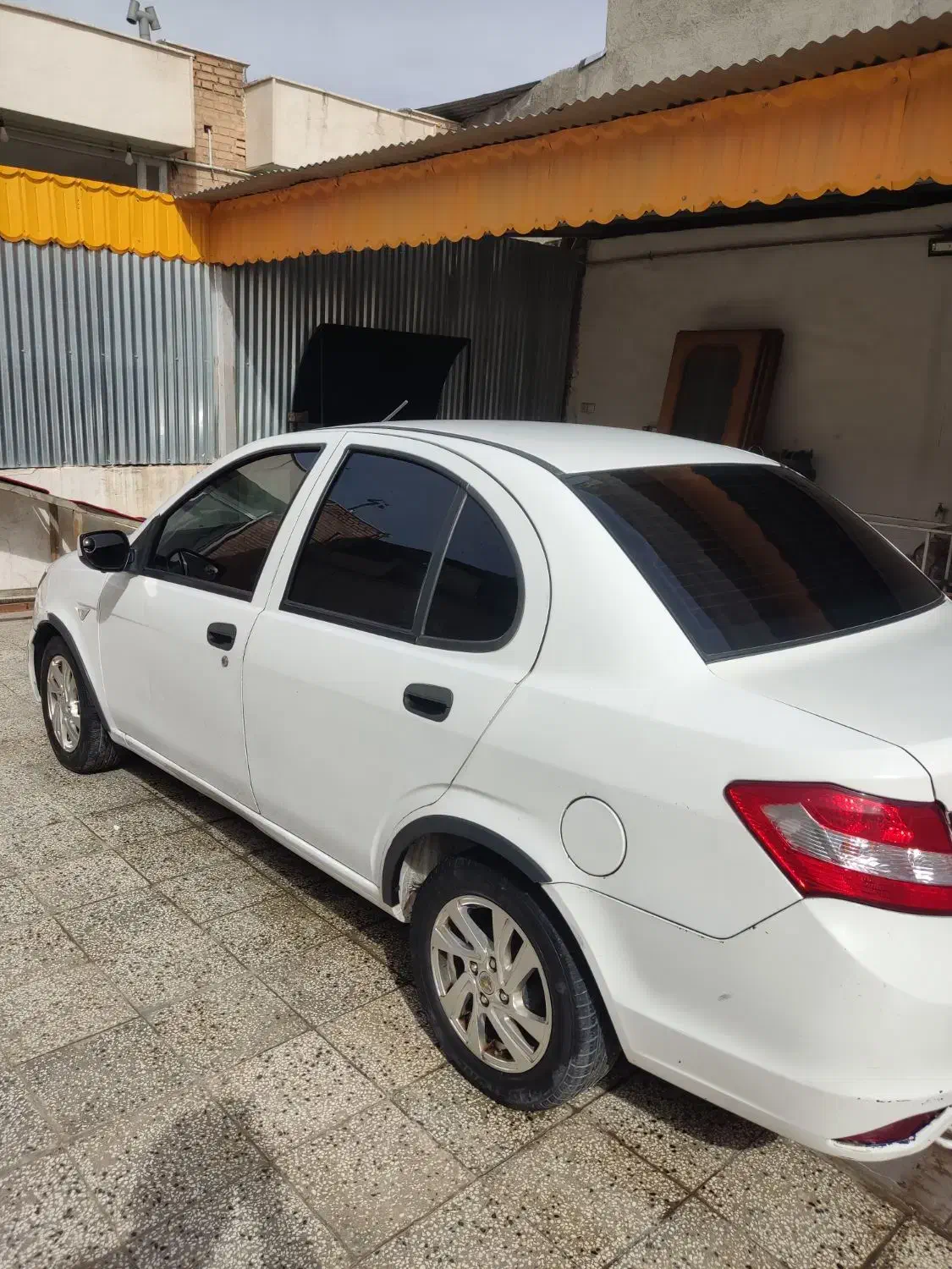 ساینا 98|خودرو سواری و وانت|تربت‌حیدریه, باغ سلطانی|دیوار