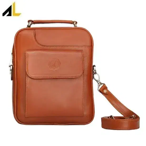 کیف چرم|کیف، کفش، کمربند|اقبالیه, |دیوار