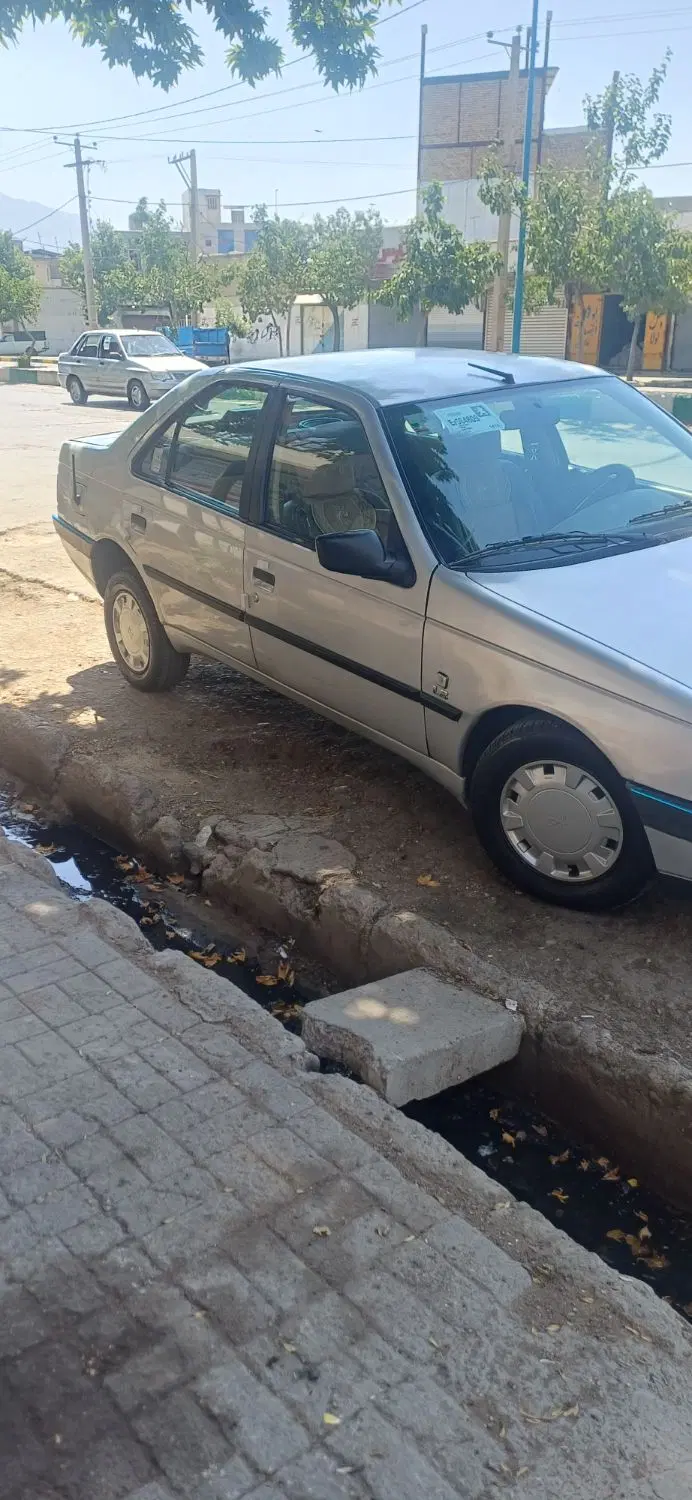 پژو ۴۰۵ ۹۲|خودرو سواری و وانت|بروجرد, |دیوار