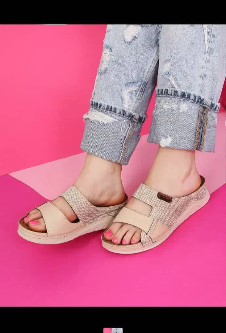 صندل زنانه|کیف، کفش، کمربند|رباط‌کریم, رباط‌کریم|دیوار