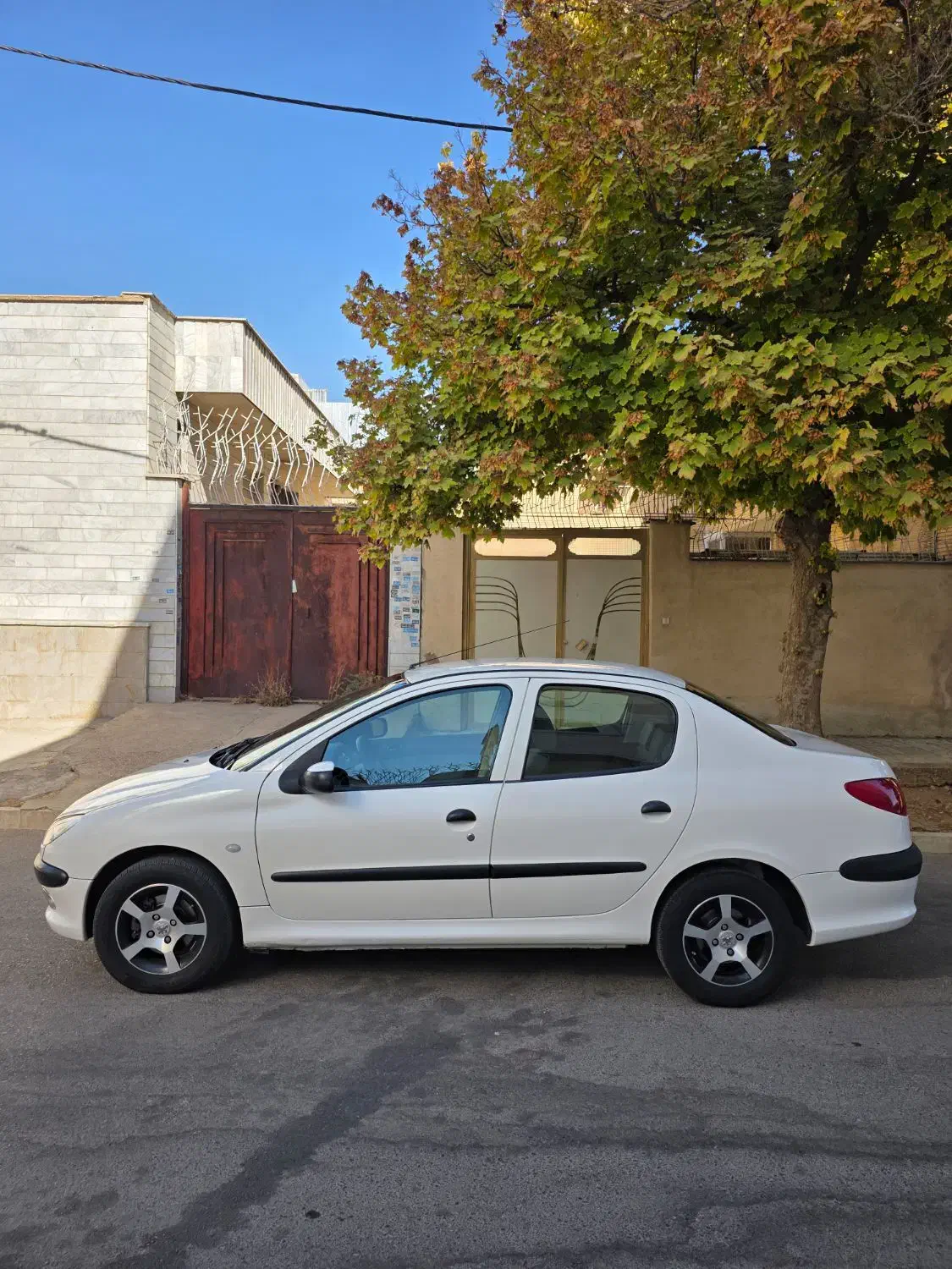 پژو 206 SD V9 ، مدل ۸۸ ، اتوماتیک ، فابریک|خودرو سواری و وانت|شیراز, فرهنگ شهر|دیوار