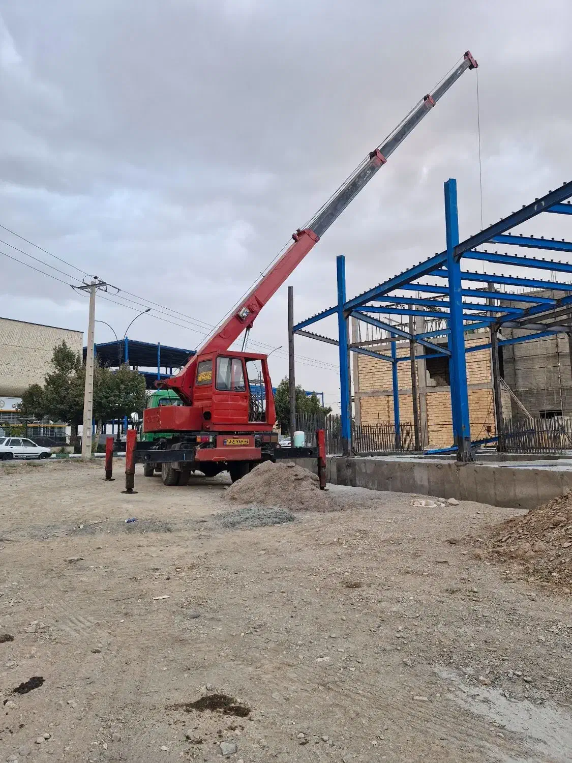 جرثقیل گلبهار ۷تن دکل بلندو ۳تن خاور|خدمات حمل و نقل|گلبهار, شهر جدید گلبهار|دیوار