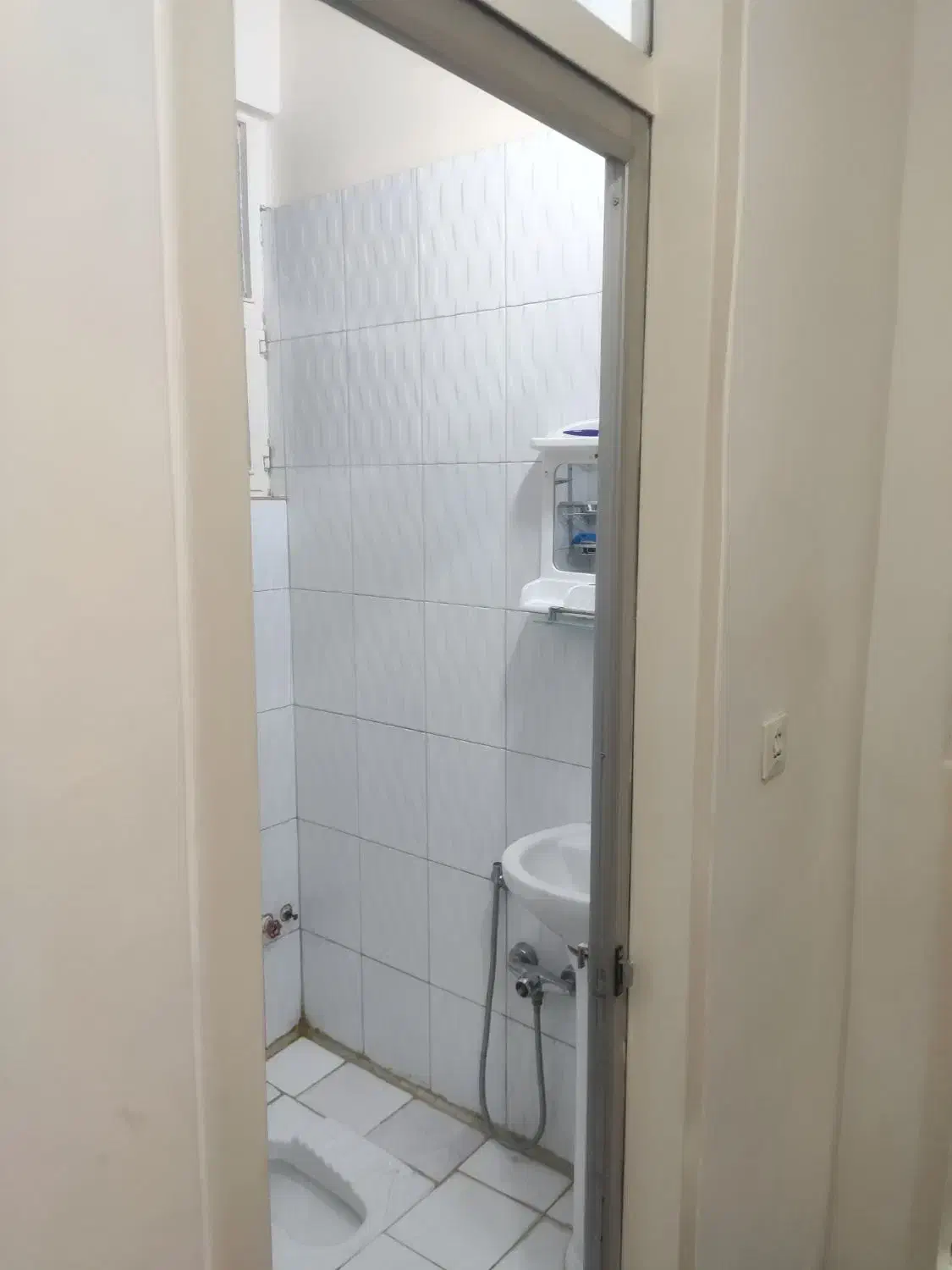 ۹۸ متری دو خوابه، نبش، بر حیدری