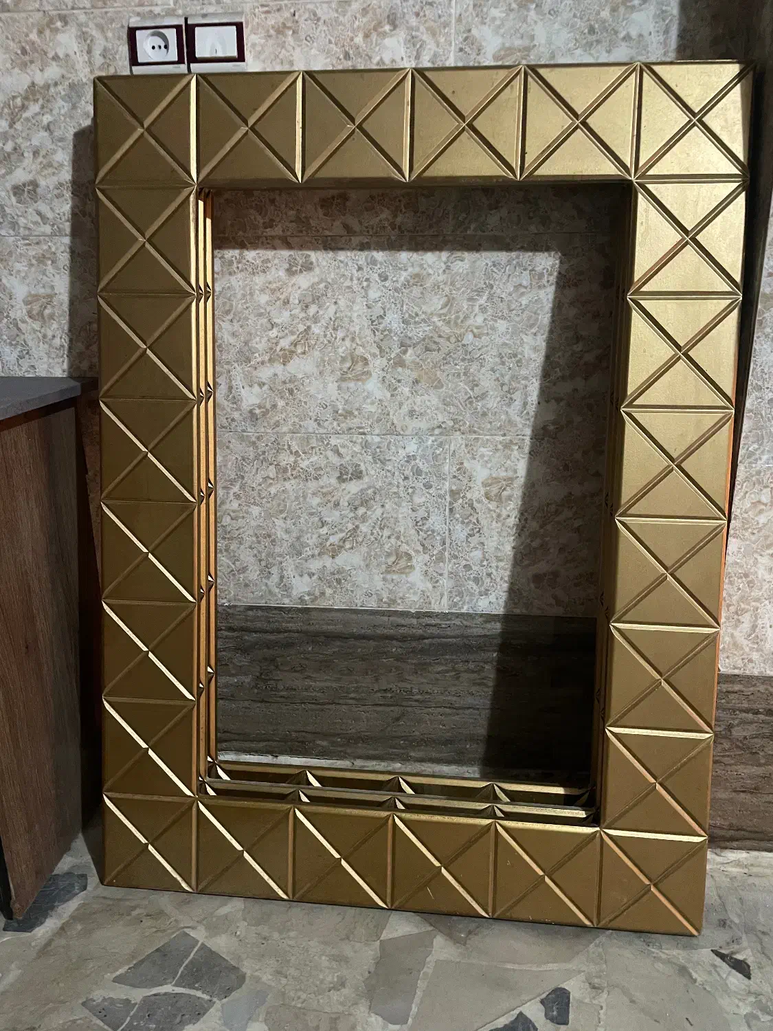 قاب آینه|آینه|گرگان, |دیوار