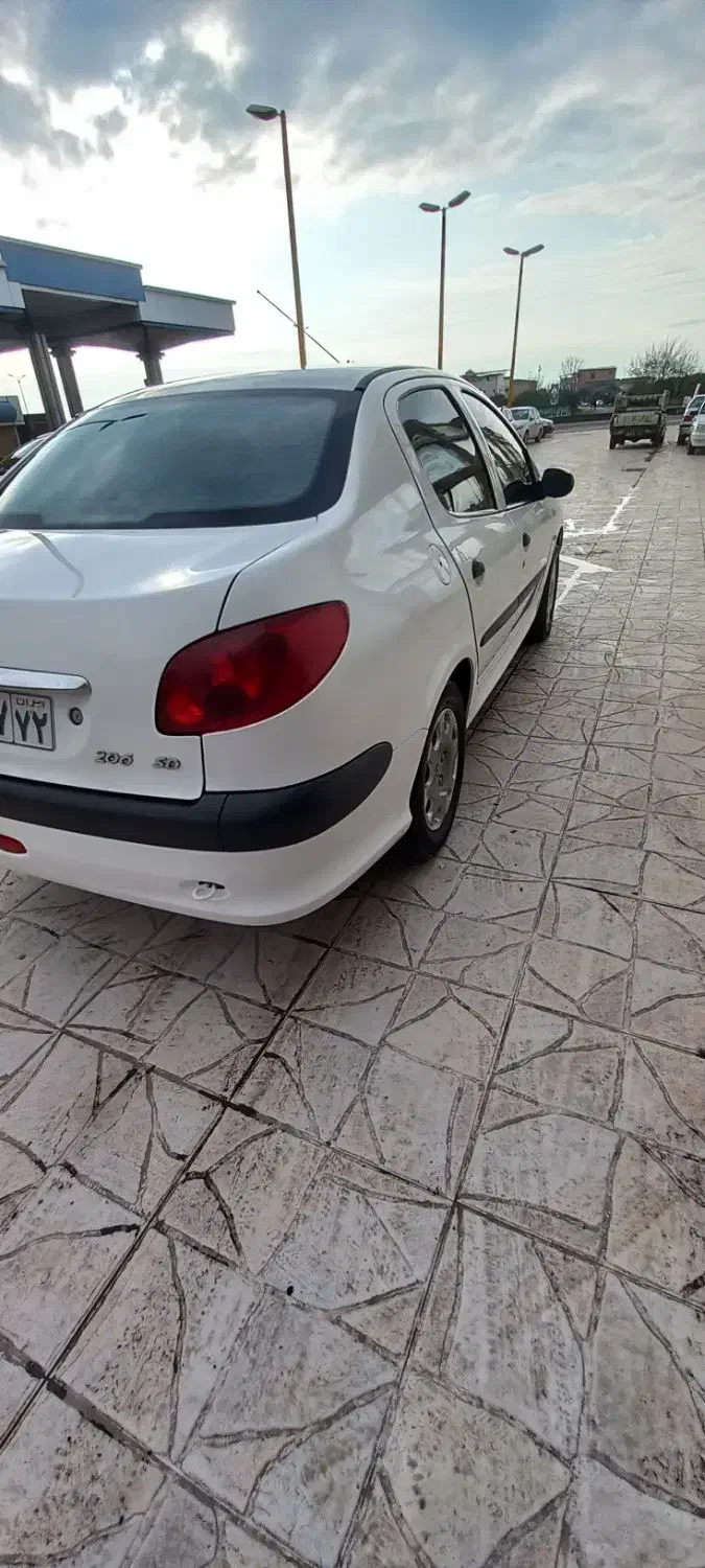 206صندوقدارv8مدل۹۹سیمی|خودرو سواری و وانت|بابل, |دیوار