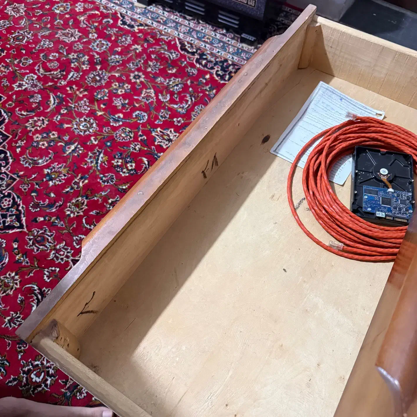 میز دراور ۶ کشو|جاکفشی، کمد، دراور|قم, بنیاد|دیوار