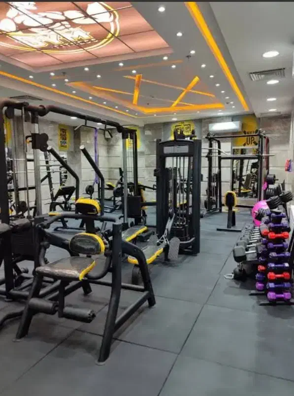 ۲۰۰ متر تجاری /زیر همکف /بر اصلی (ستارخان)|اجارهٔ مغازه و غرفه|تهران, دریاننو|دیوار